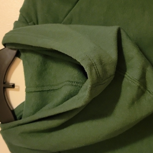 NWT: Fanatics Women's UM Hurricanes Script Raglan Pullover Hoodie - Picture 5 of 11